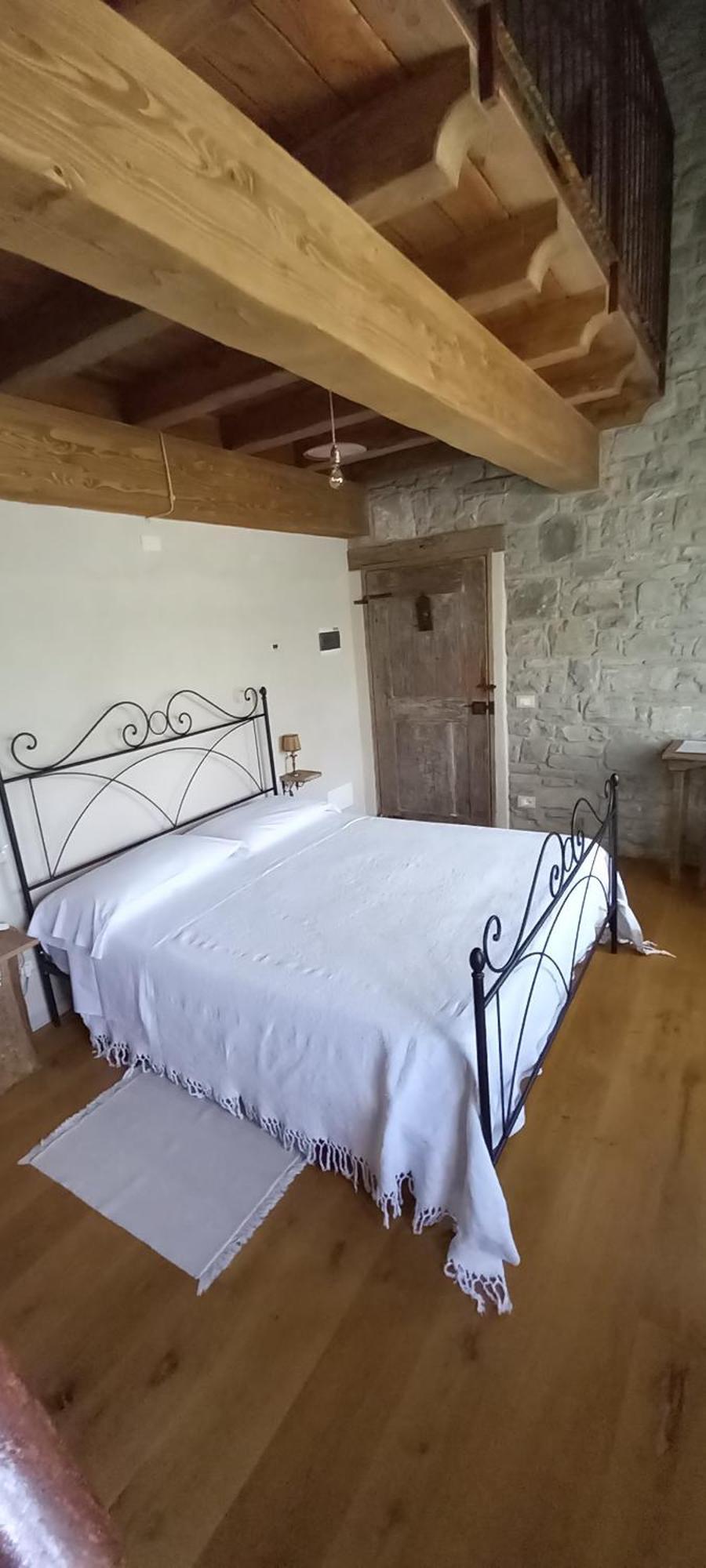 La Casa Di Lillia Hotel Castelnovo ne' Monti Bagian luar foto
